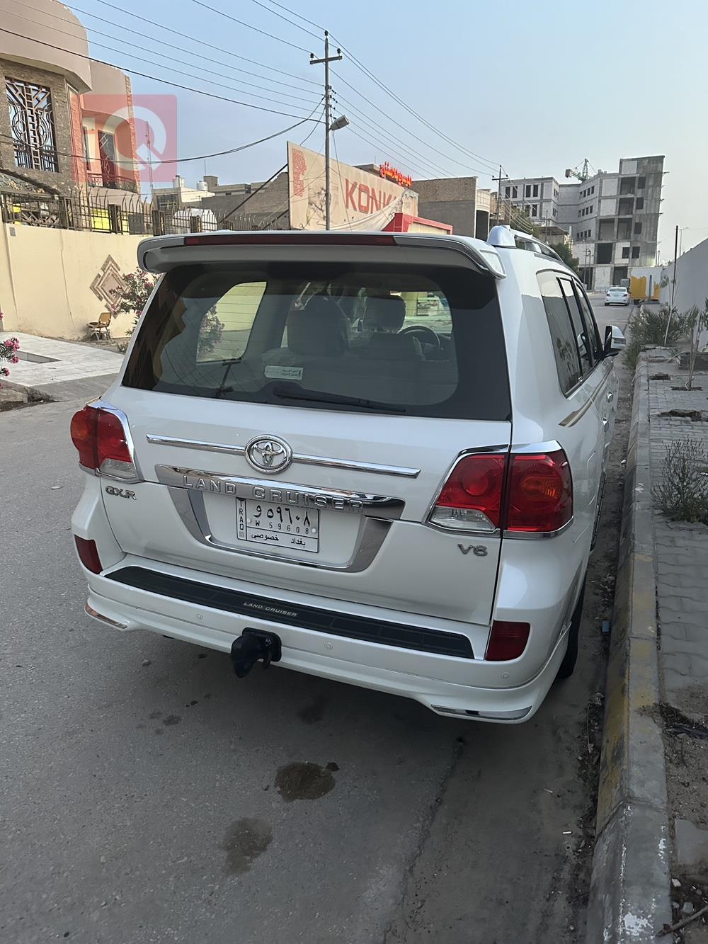 تۆیۆتا لاند کروزەر